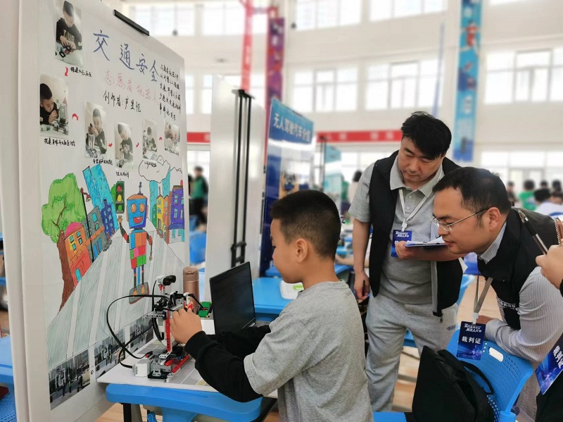2024年度煙臺市青少年機(jī)器人競賽開賽